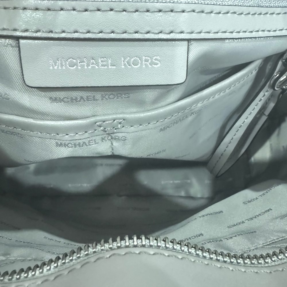 NWOT Michael Kors Gray Pebbled Leather Tote - Picture 13 of 15